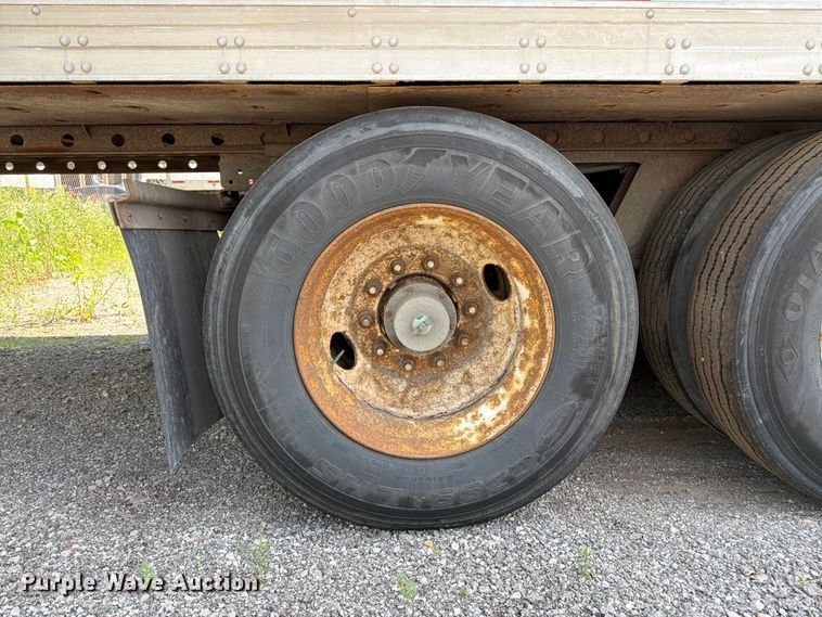 image for item FK3149 2013 Utility VS2RA refrigerated van trailer