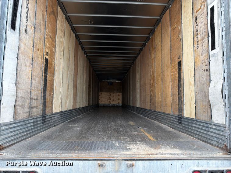 image for item FK3150 2006 Vanguard dry van trailer