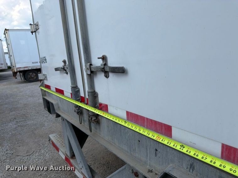 image for item FK3150 2006 Vanguard dry van trailer