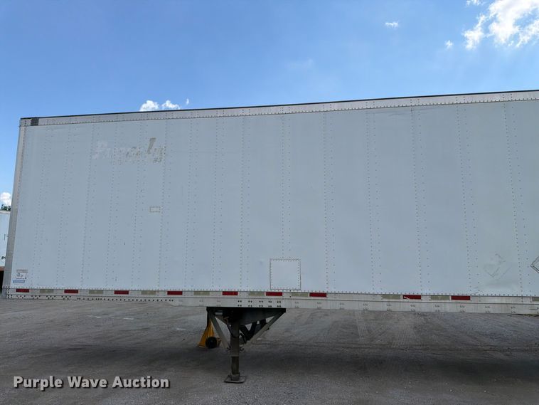 image for item FK3150 2006 Vanguard dry van trailer
