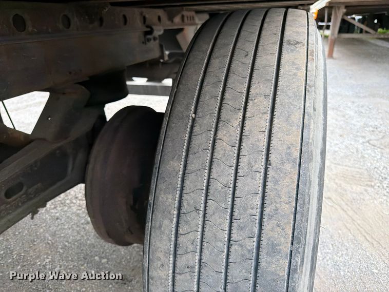 image for item FK3150 2006 Vanguard dry van trailer