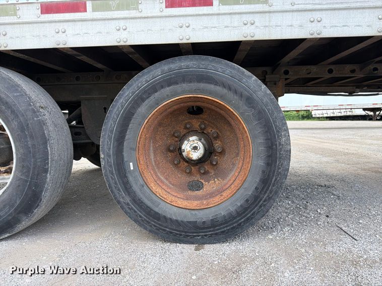 image for item FK3150 2006 Vanguard dry van trailer