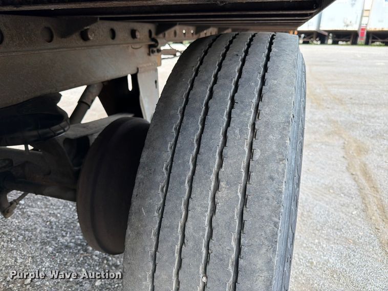 image for item FK3150 2006 Vanguard dry van trailer