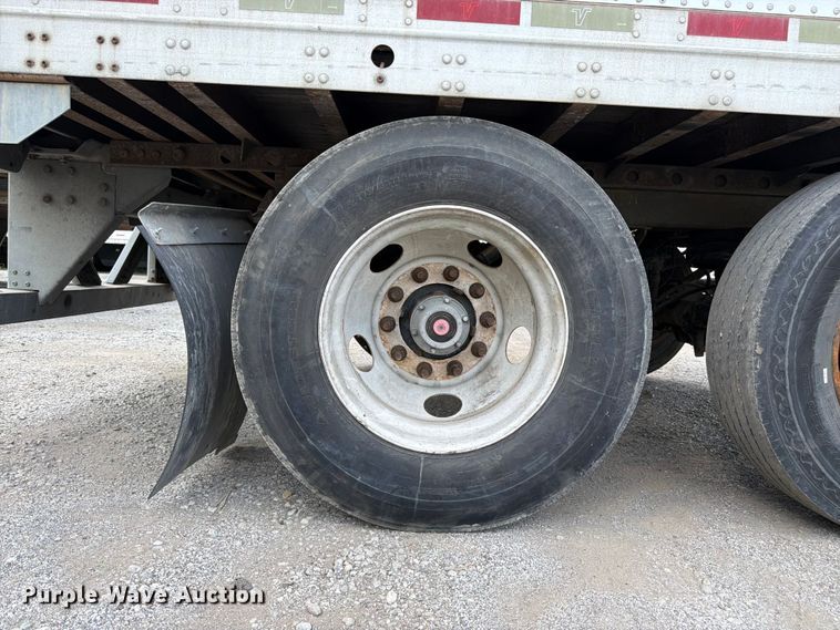 image for item FK3150 2006 Vanguard dry van trailer