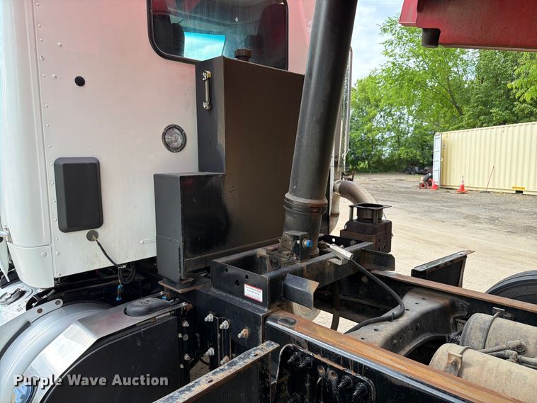 image for item FK4030 2021 Peterbilt 567 dump truck
