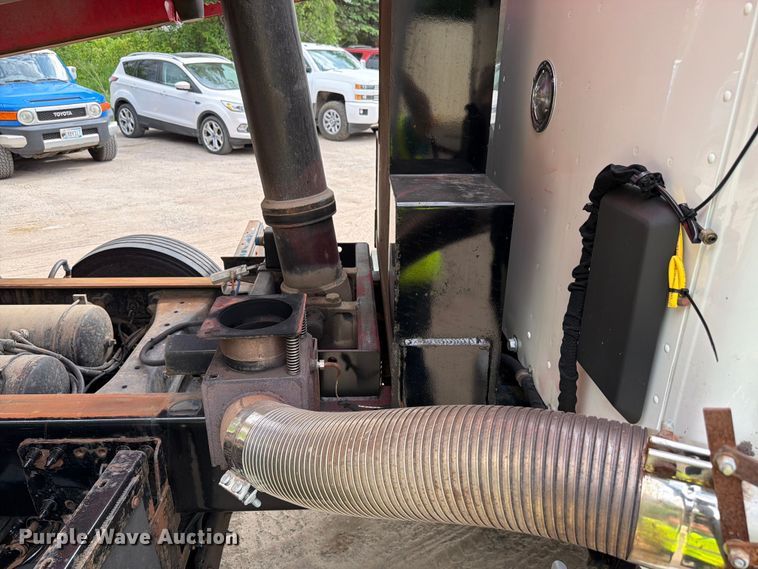 image for item FK4030 2021 Peterbilt 567 dump truck