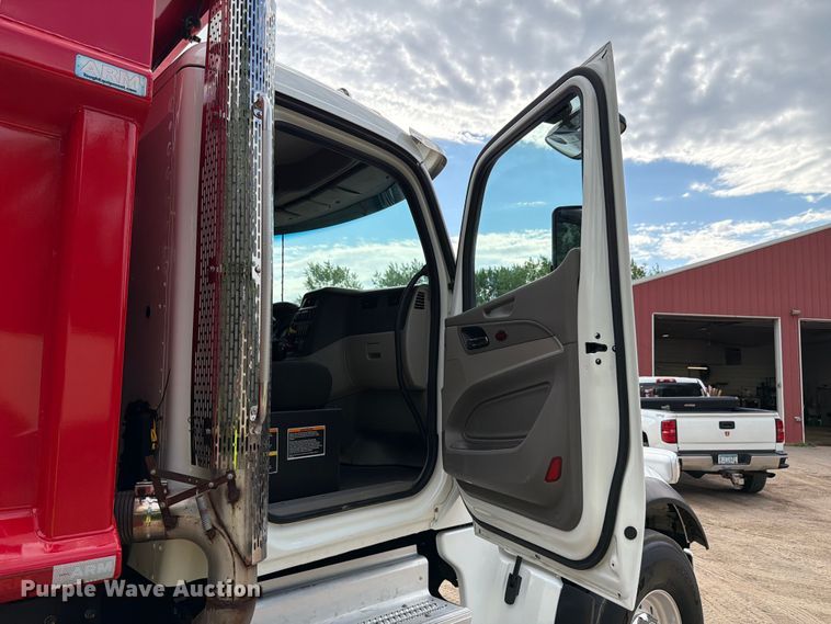 image for item FK4030 2021 Peterbilt 567 dump truck
