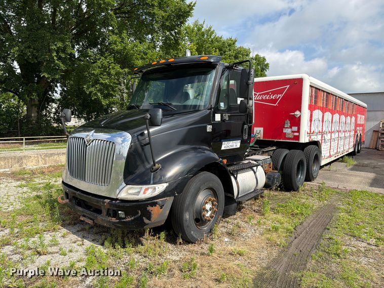 image for item FK4048 2007 International 8600 semi truck