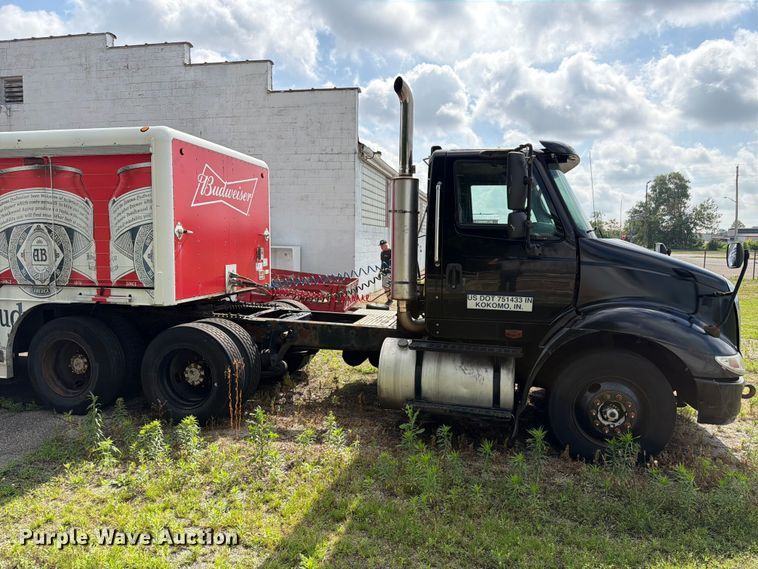 image for item FK4048 2007 International 8600 semi truck