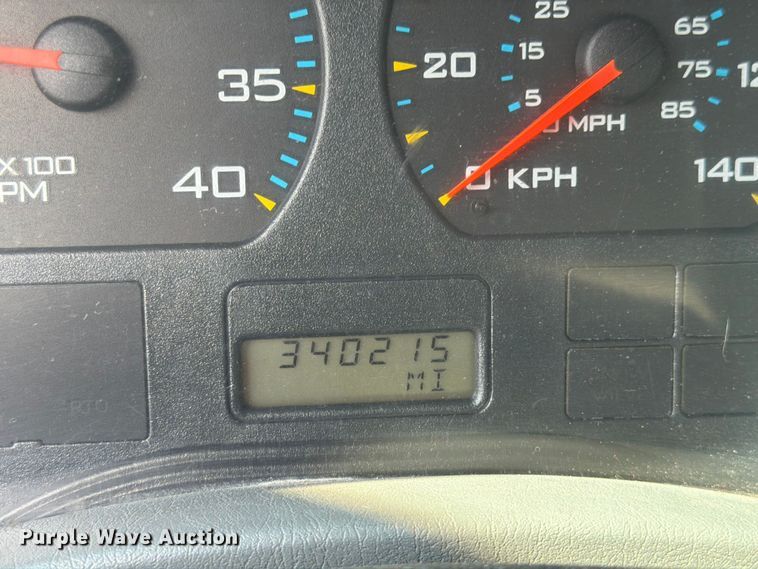 image for item FK4048 2007 International 8600 semi truck