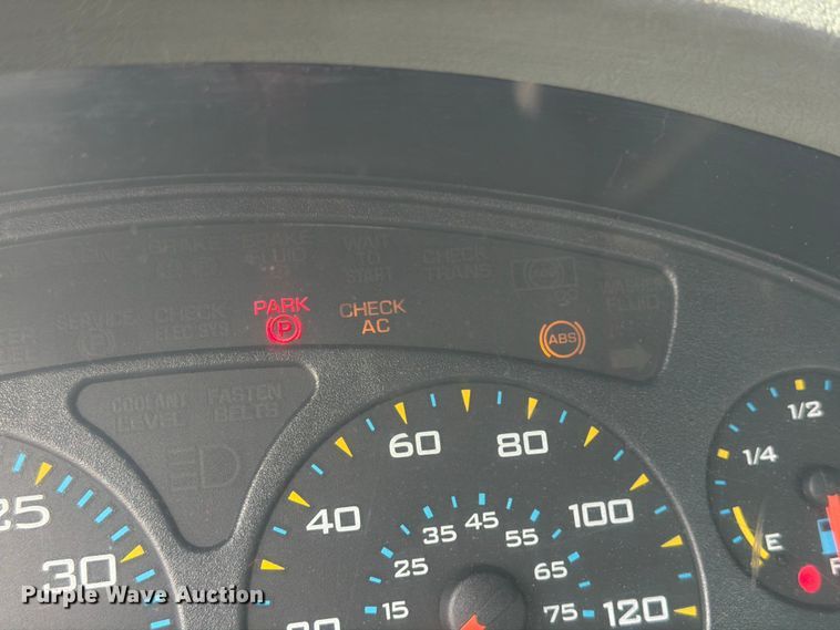 image for item FK4048 2007 International 8600 semi truck