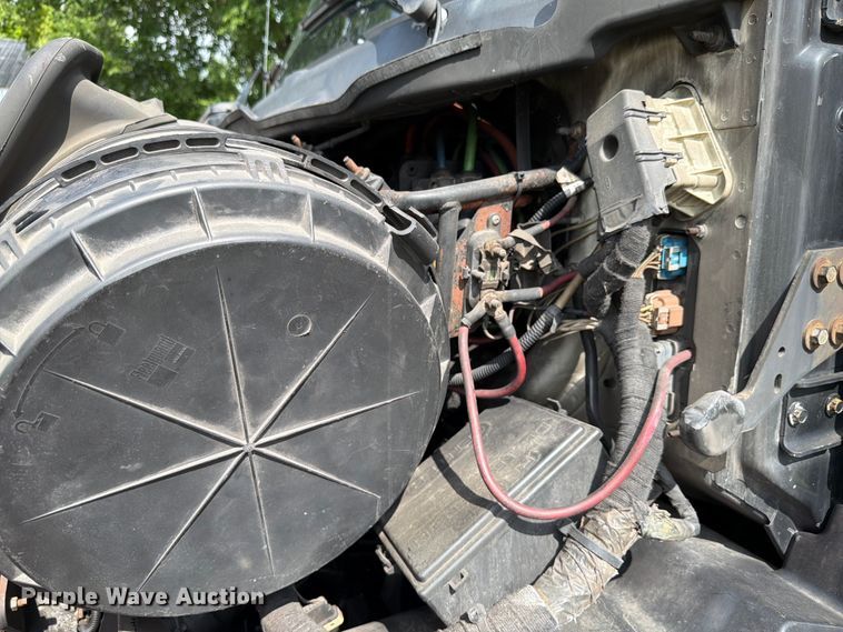 image for item FK4048 2007 International 8600 semi truck