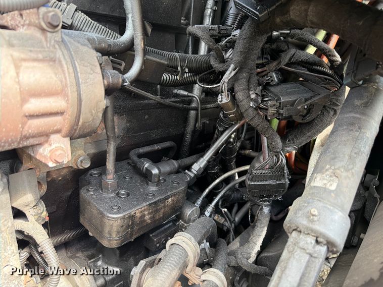 image for item FK4048 2007 International 8600 semi truck