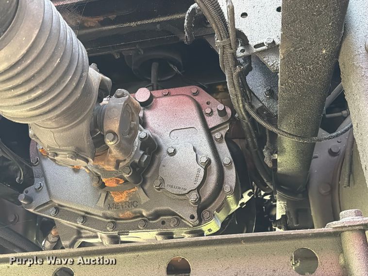 image for item FK4048 2007 International 8600 semi truck