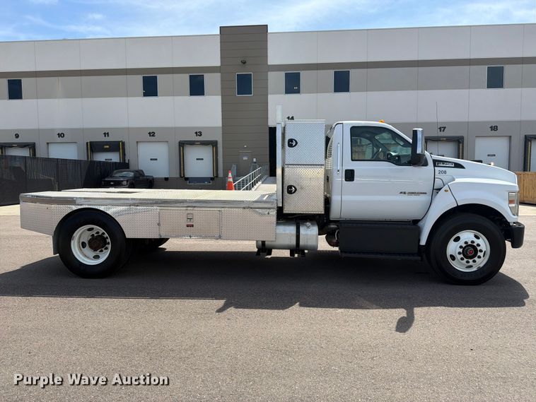 image for item FM7532 2016 Ford F750 flatbed truck