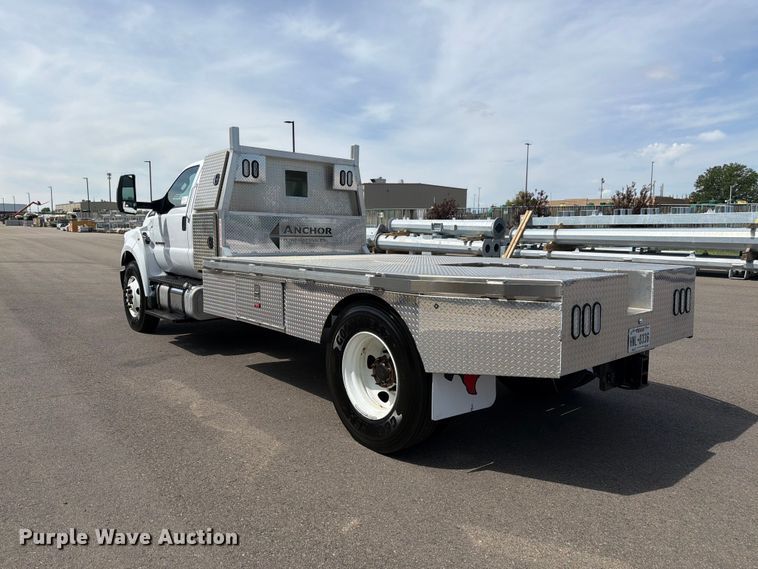 image for item FM7532 2016 Ford F750 flatbed truck