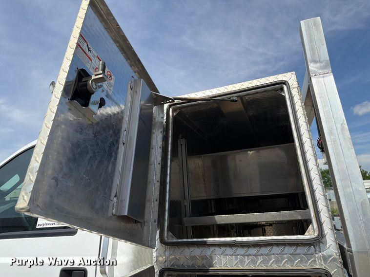 image for item FM7532 2016 Ford F750 flatbed truck