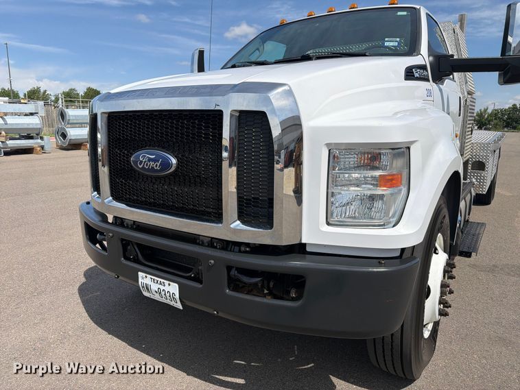 image for item FM7532 2016 Ford F750 flatbed truck