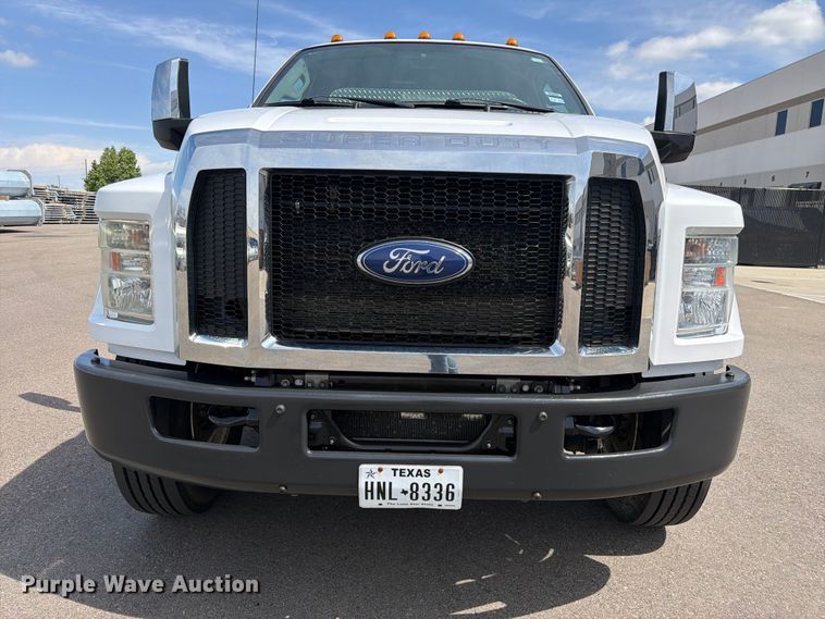 image for item FM7532 2016 Ford F750 flatbed truck