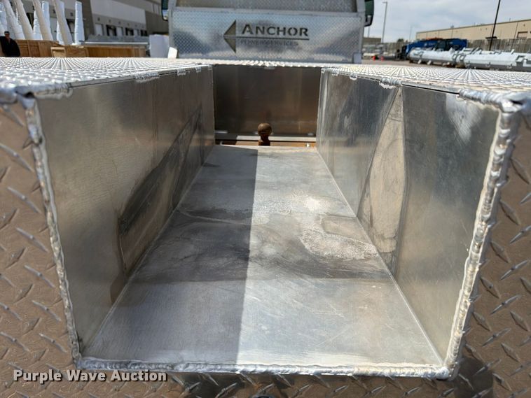 image for item FM7532 2016 Ford F750 flatbed truck