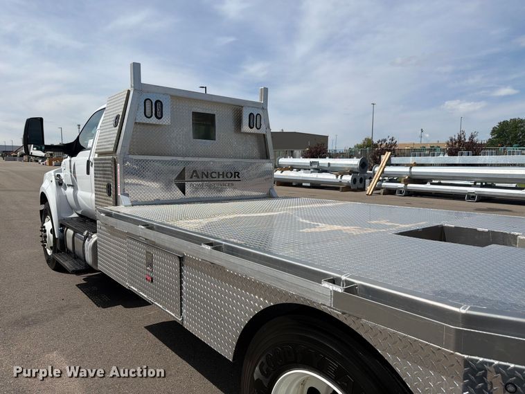 image for item FM7532 2016 Ford F750 flatbed truck