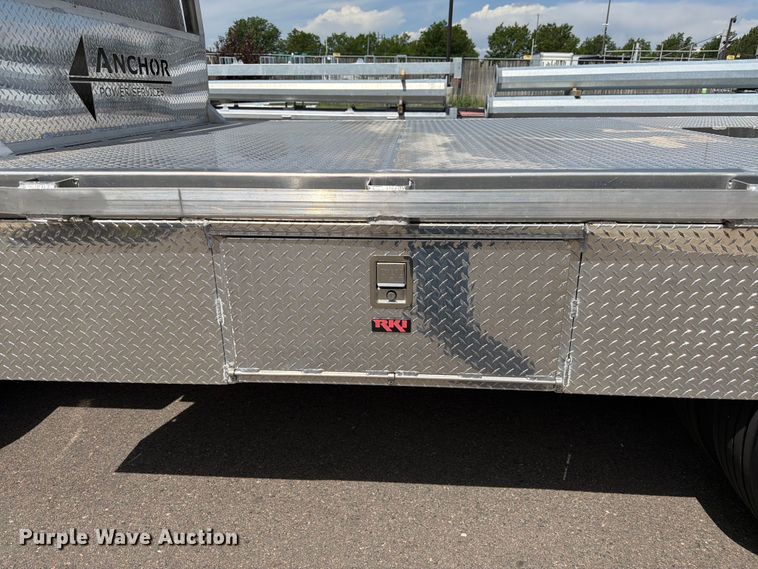 image for item FM7532 2016 Ford F750 flatbed truck