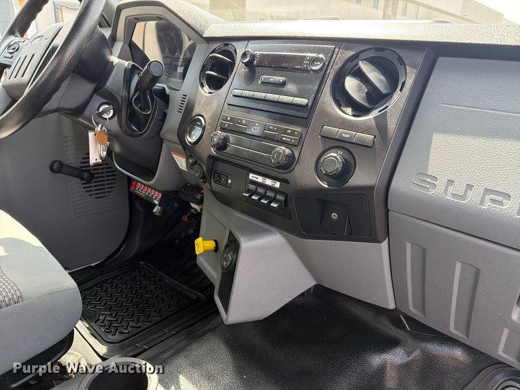 image for item FM7532 2016 Ford F750 flatbed truck