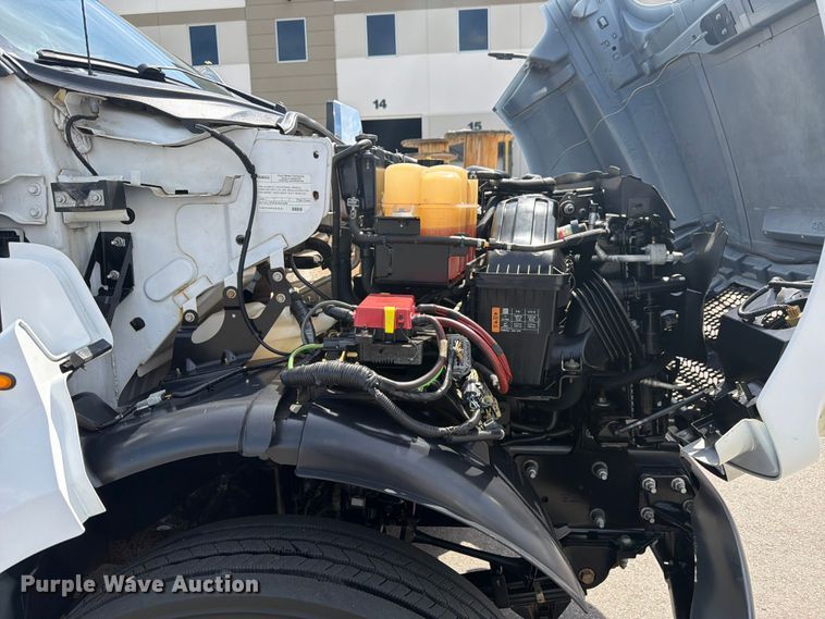 image for item FM7532 2016 Ford F750 flatbed truck
