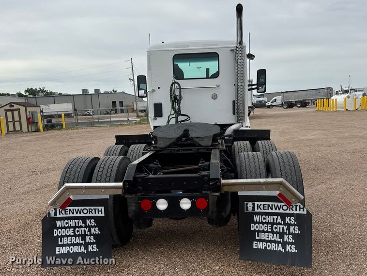 image for item MX9253 2016 Kenworth T680 semi truck