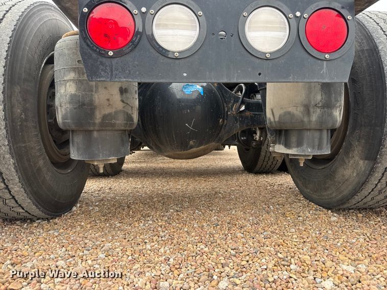image for item MX9253 2016 Kenworth T680 semi truck