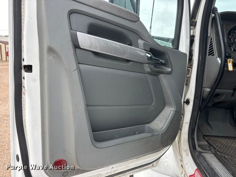 image for item MX9253 2016 Kenworth T680 semi truck