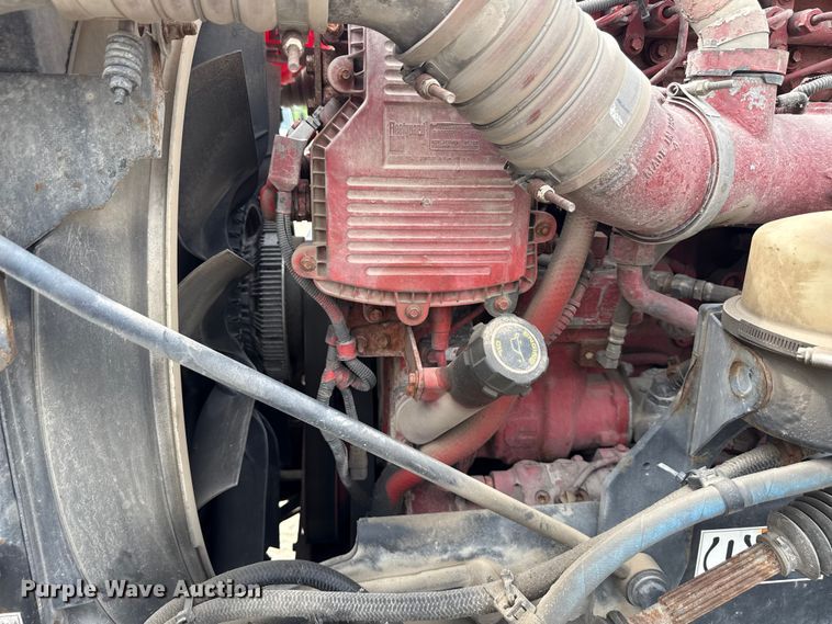 image for item ND9500 2012 Peterbilt 386 semi truck