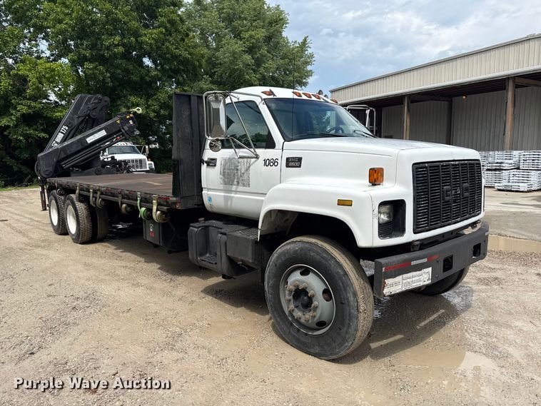 image for item ND9530 2001 GMC C7500 crane truck
