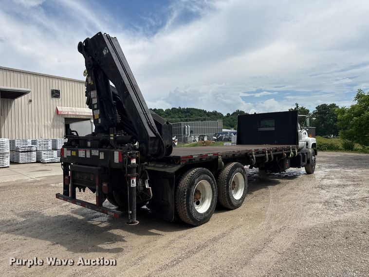 image for item ND9530 2001 GMC C7500 crane truck