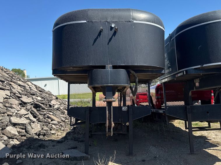 image for item OE9582 1987 Landoll equipment trailer