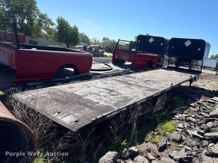 image for item OE9582 1987 Landoll equipment trailer
