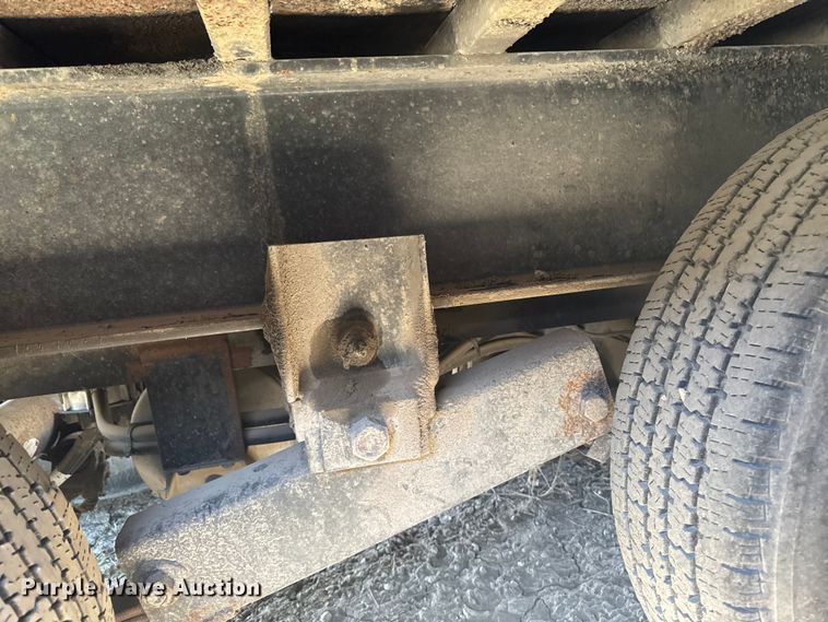 image for item OE9582 1987 Landoll equipment trailer