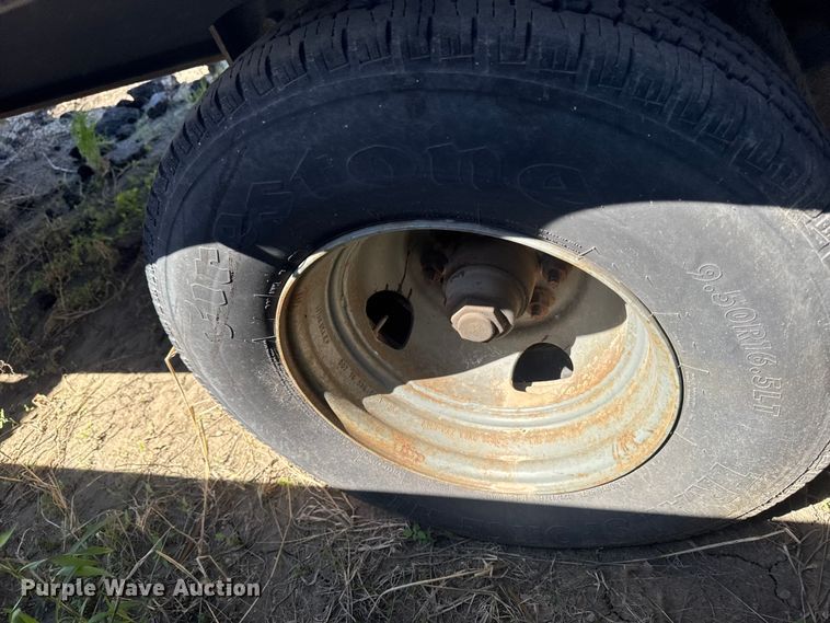 image for item OE9582 1987 Landoll equipment trailer