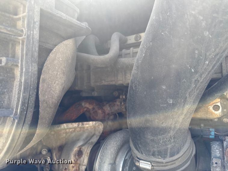 image for item OE9594 2017 Freightliner Cascadia semi truck