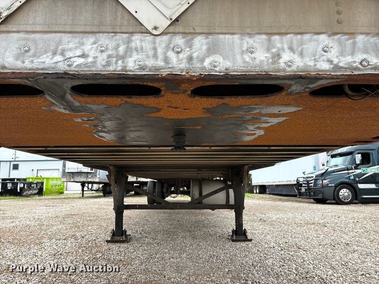 image for item OJ9103 2008 Wabash refrigerated van trailer