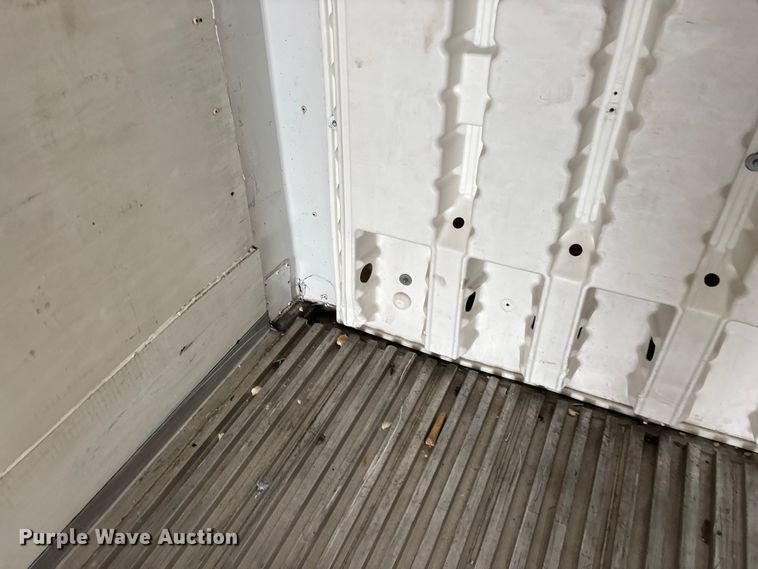 image for item OJ9103 2008 Wabash refrigerated van trailer