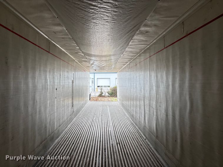 image for item OJ9103 2008 Wabash refrigerated van trailer