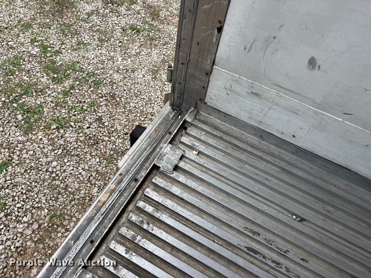 image for item OJ9103 2008 Wabash refrigerated van trailer