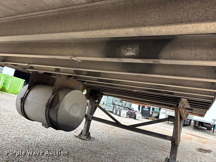 image for item OJ9103 2008 Wabash refrigerated van trailer