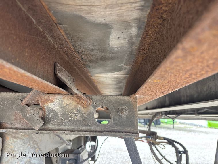 image for item OJ9103 2008 Wabash refrigerated van trailer