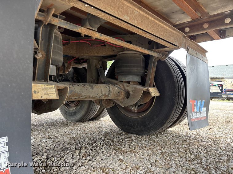 image for item OJ9103 2008 Wabash refrigerated van trailer