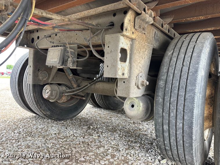 image for item OJ9103 2008 Wabash refrigerated van trailer