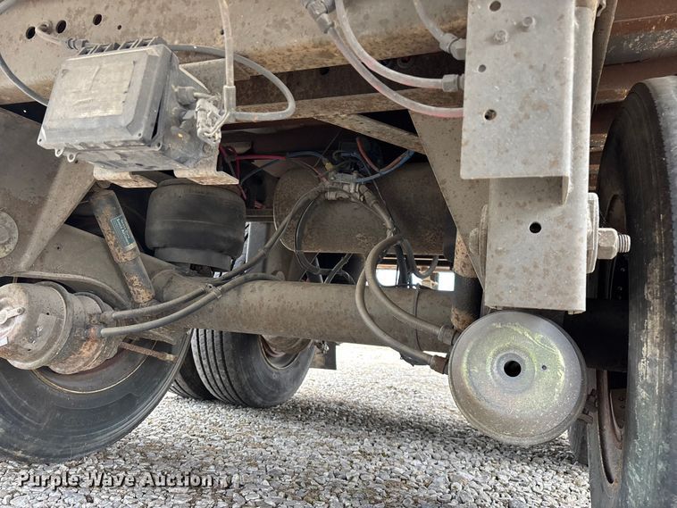 image for item OJ9103 2008 Wabash refrigerated van trailer