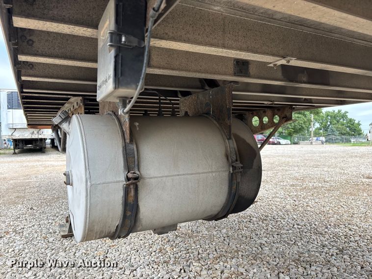 image for item OJ9103 2008 Wabash refrigerated van trailer