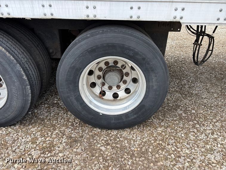 image for item OJ9103 2008 Wabash refrigerated van trailer
